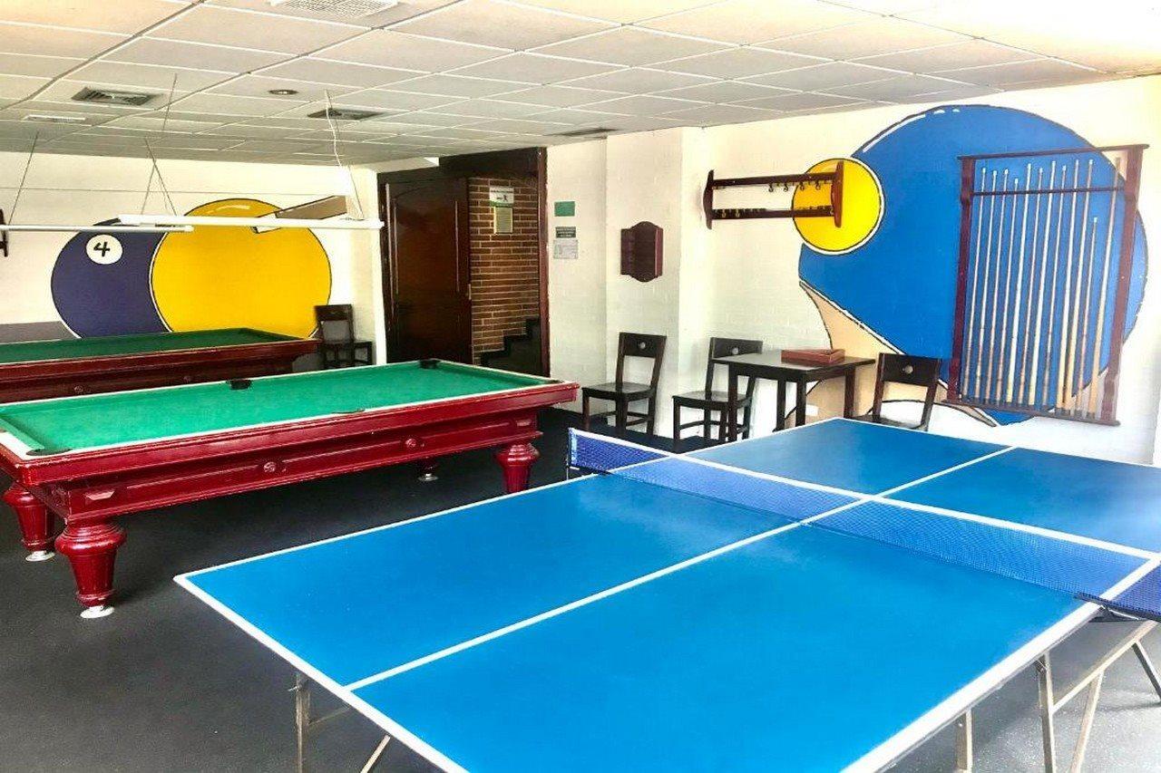 Casa Morales Hotel Internacional Y Centro De Convenciones Ibagué Eksteriør bilde Table tennis tables at the hostel
